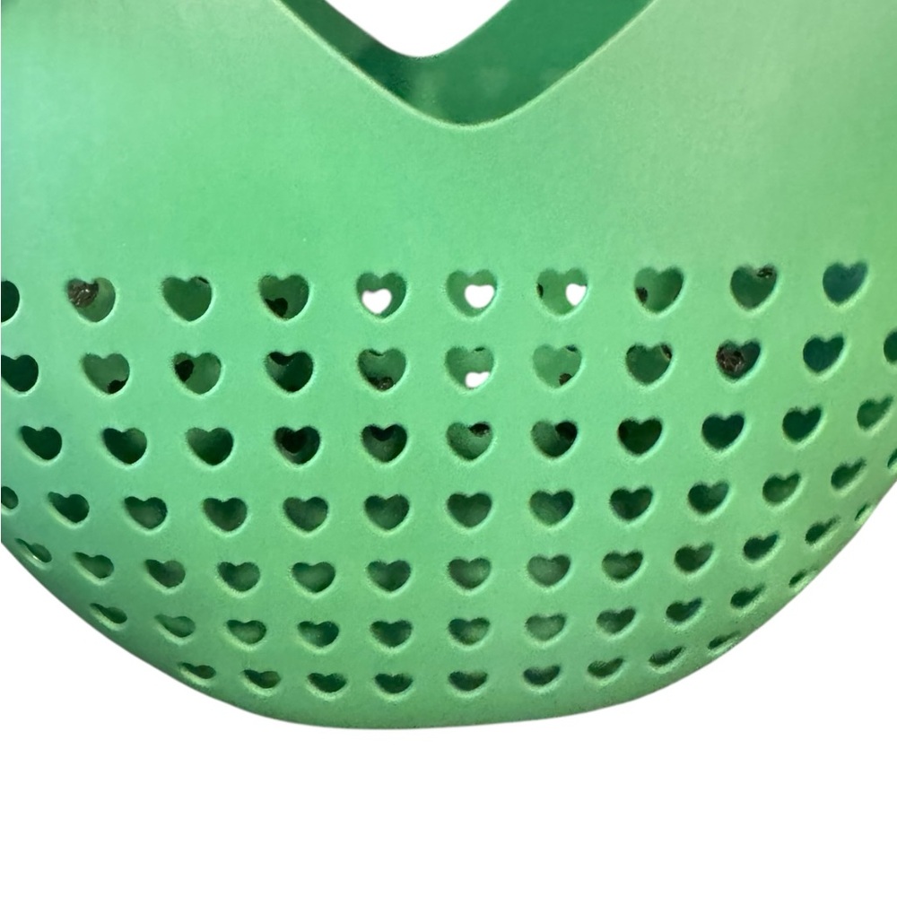 Green Heart-Shaped Basket - Picture 2 of 5